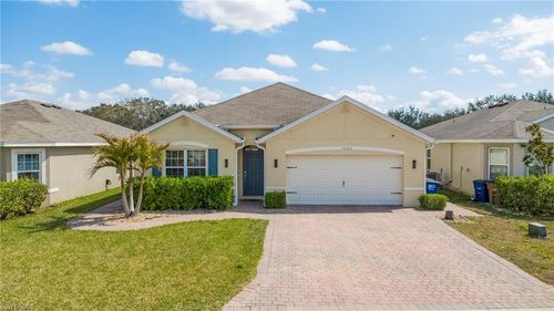10313 Silver Pond Ln, LEHIGH ACRES, FL, 33936-6679 | Card Image