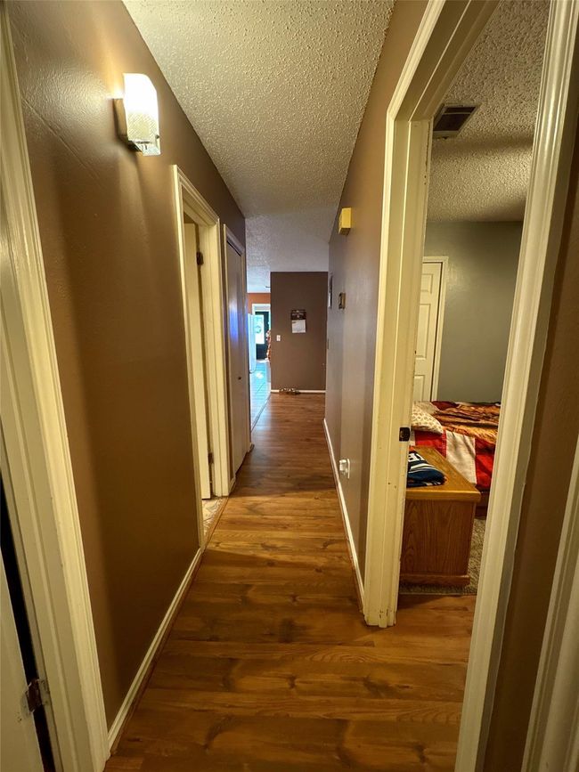 Main Hallway | Image 22