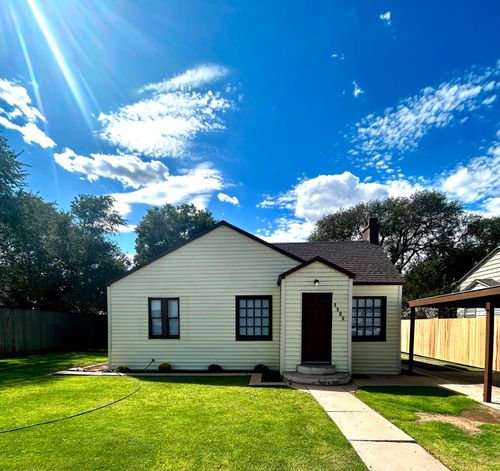 1105 Avenue E, Abernathy, TX, 79311-3051 | Card Image
