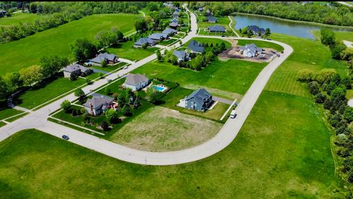 218 Whittemore Dr, Sycamore, IL, 60178-8791 | Card Image