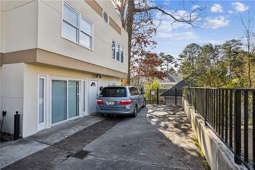 4-75 E Wesley Road Ne, Atlanta, GA, 30306 | Card Image