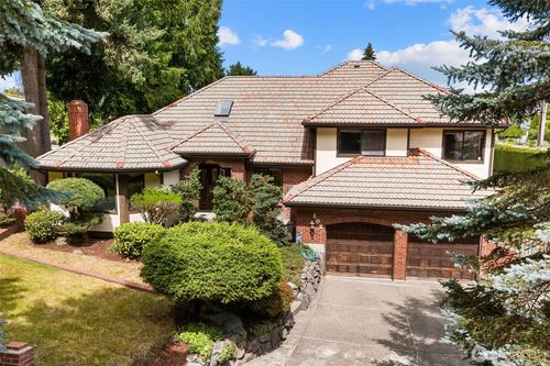 102 Sw 301st St, Federal Way, WA, 98023-3562 | Card Image