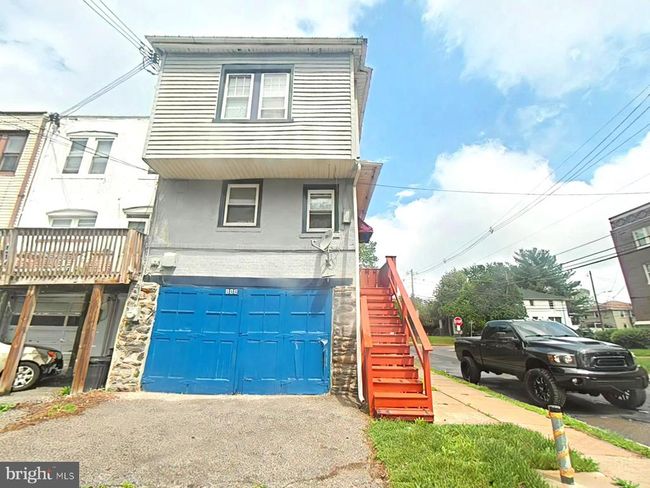 184 Midway Ave, Townhouse with 3 bedrooms, 1 bathrooms and null parking in LANSDOWNE PA | Image 4