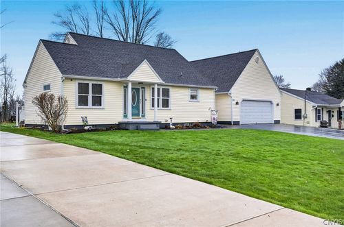 614 W 4th St S, Fulton, NY, 13069-3105 | Card Image