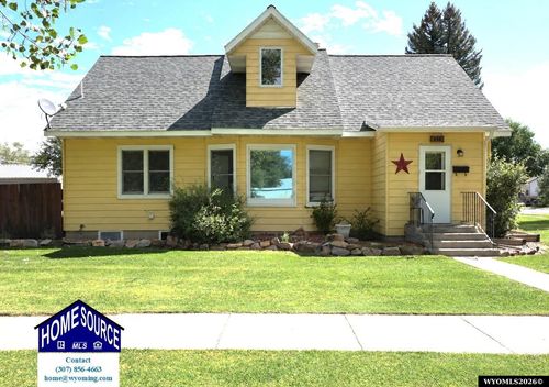 219 S 6th St E, Riverton, WY, 82501-4433 | Card Image