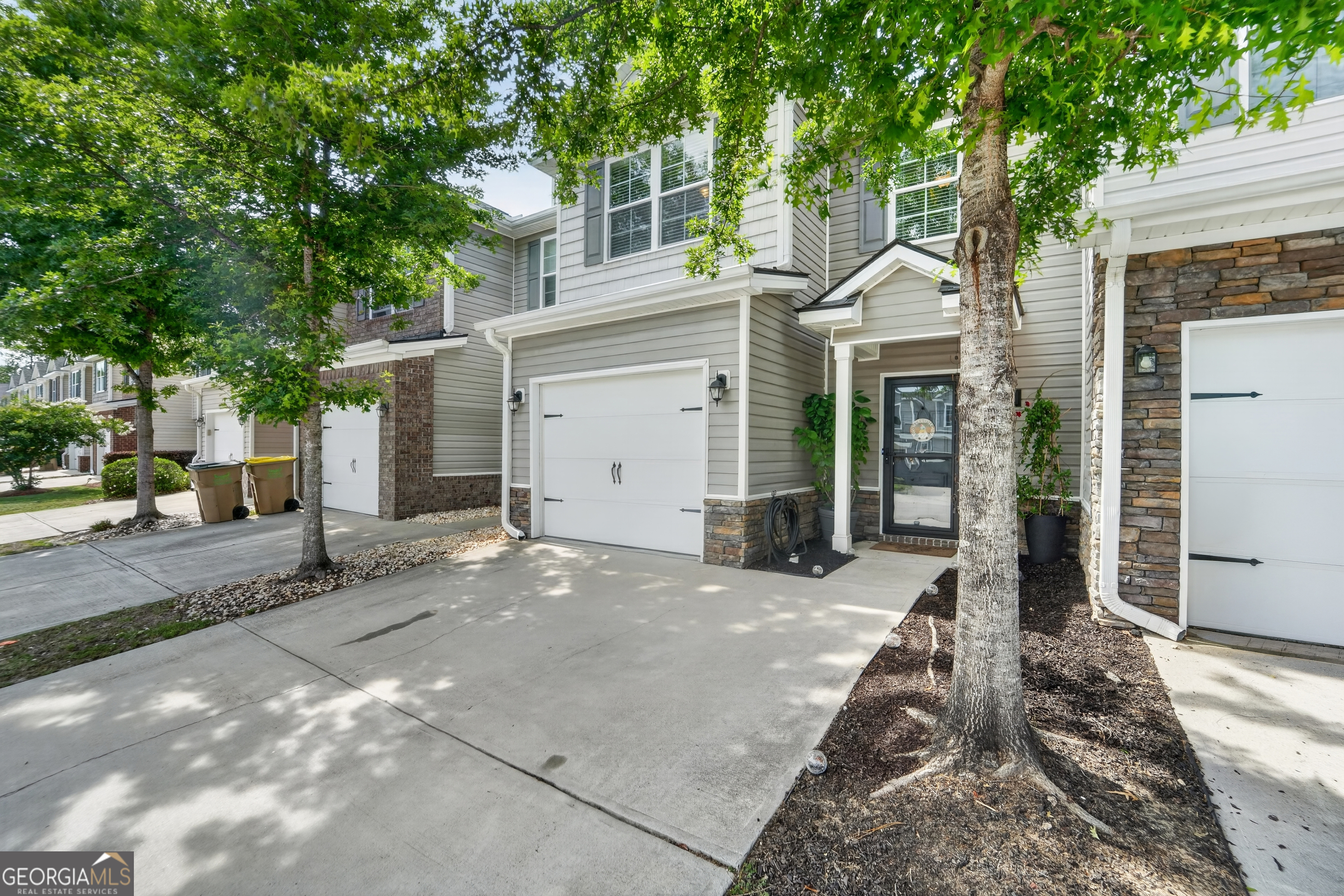Residential in Richmond Hill 4