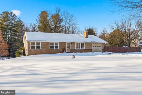 5884 Woodbine Rd, WOODBINE, MD, 21797-9508 | Card Image