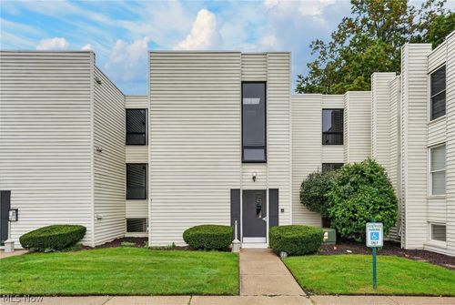 d-1675 Cedarwood Dr, Westlake, OH, 44145-5839 | Card Image