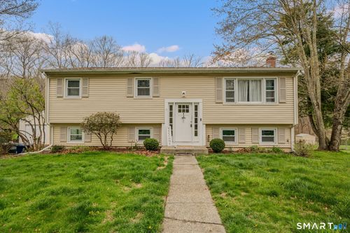 20 Willow Ln, Ledyard, CT, 06339-1042 | Card Image