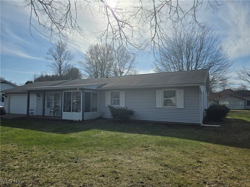 1501 Winterhaven Ave, Ashtabula, OH, 44004-2262 | Card Image