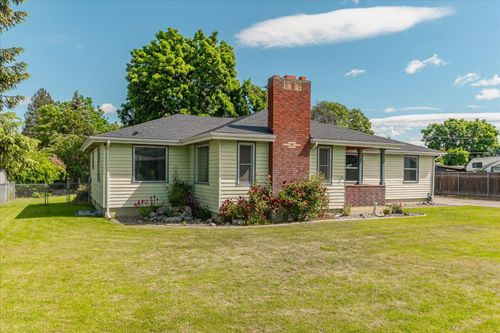 8121 E Marietta Ave, Spokane Valley, WA, 99212 | Card Image