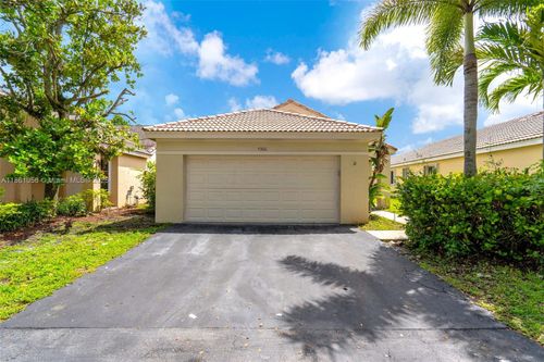 4366 Mahogany Ridge Dr, Weston, FL, 33331-3829 | Card Image
