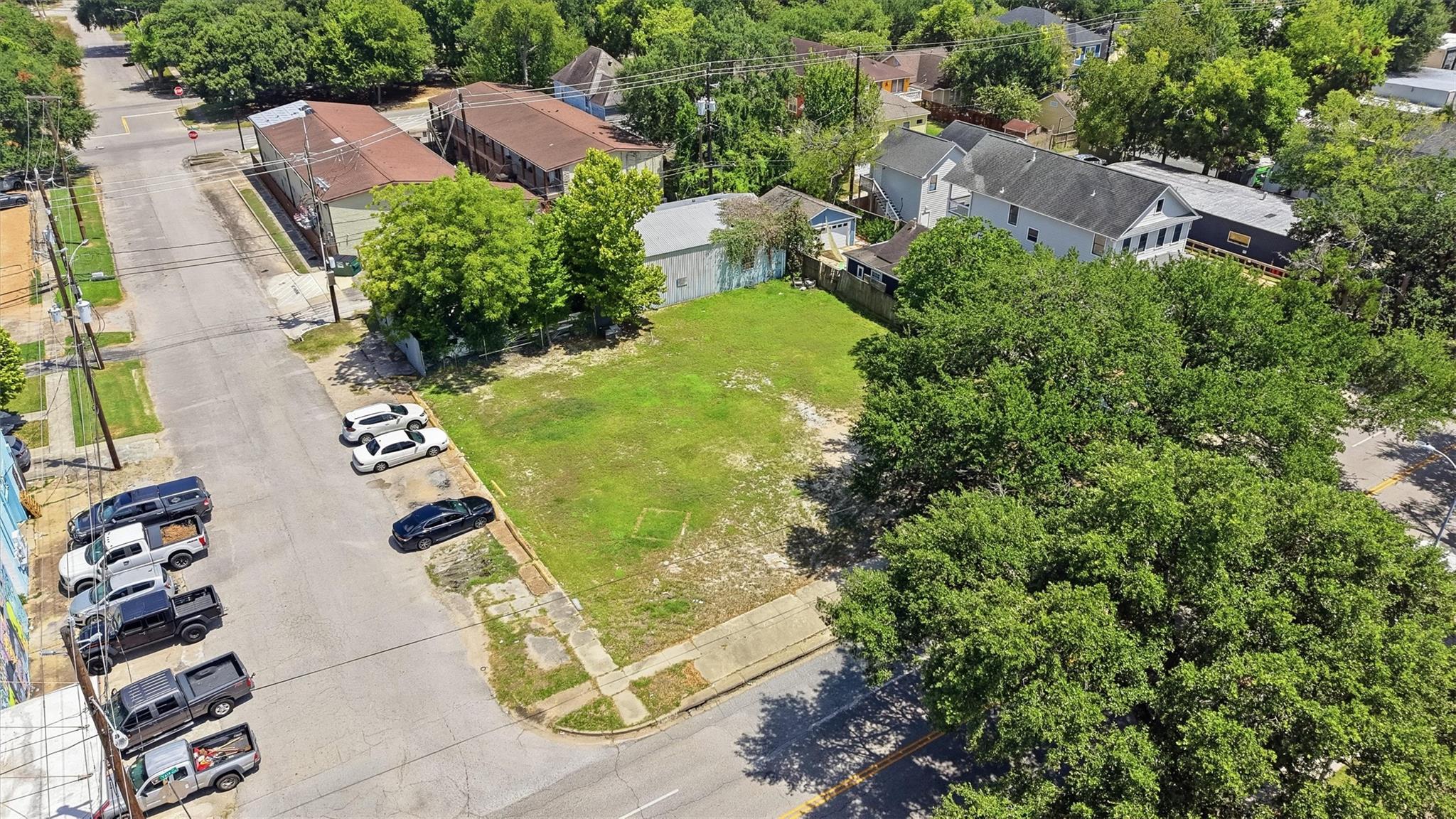 Land in Houston 4