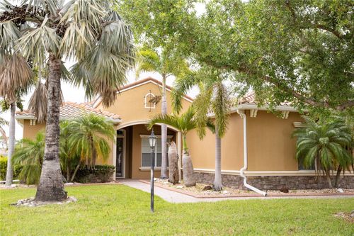 6651 Horned Owl Pl, Sarasota, FL, 34241-5215 | Card Image