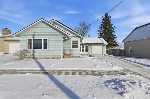 121 Moothart St, Alburnett, IA, 52202-7722 | Card Image