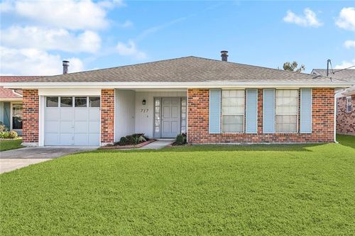 717 Park Ridge Dr, River Ridge, LA, 70123-1182 | Card Image