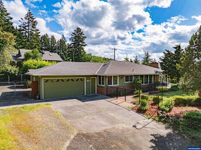 9622 Clatsop St, House other with 4 bedrooms, 2 bathrooms and null parking in Happy Valley OR | Image 1