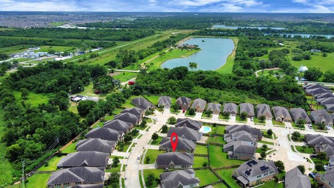 13208 Sage Meadow Ln, House other with 3 bedrooms, 2 bathrooms and 2 parking in Pearland TX | Image 39