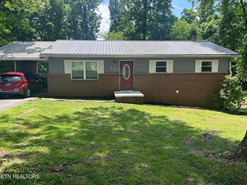 2110 Ridgecrest Dr, Maryville, TN, 37803-8824 | Card Image