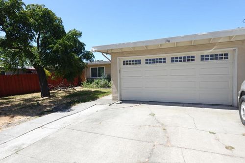 28351 Rochelle Ave, Hayward, CA, 94544-5449 | Card Image