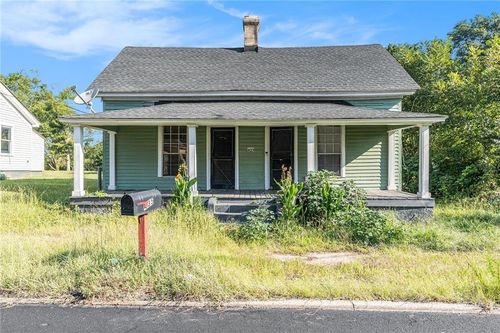 435 W Cherry St, Griffin, GA, 30223-2526 | Card Image