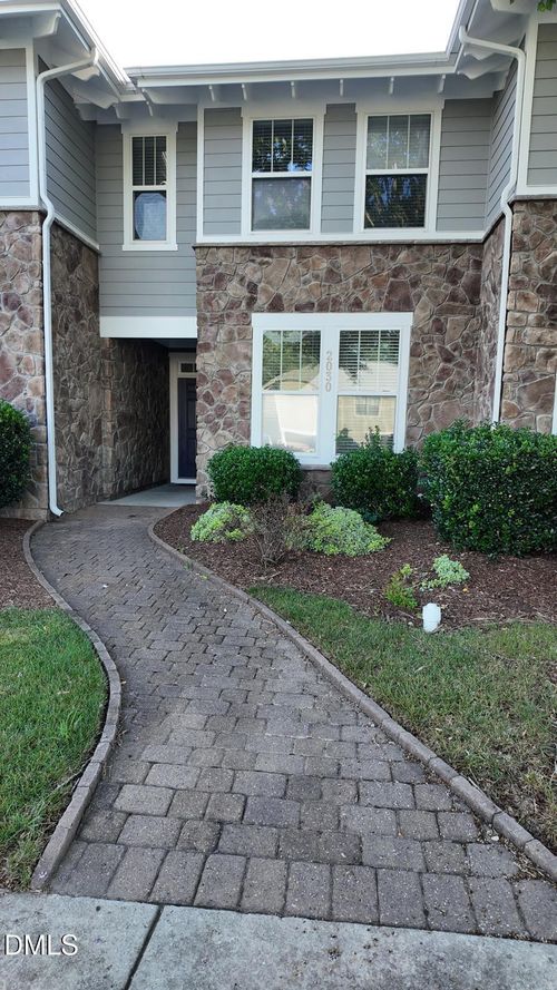 2030 Rapid Falls Rd, Cary, NC, 27519-6418 | Card Image