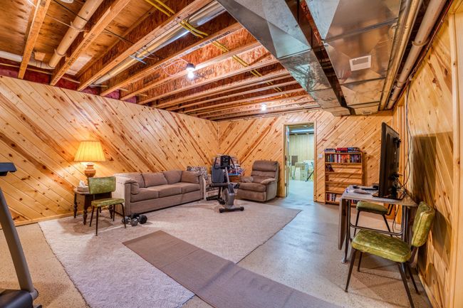 Family Room 1 | Image 42