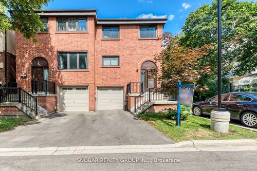 35 Maplebranch Path, Etobicoke, ON, M9P3T4 | Card Image