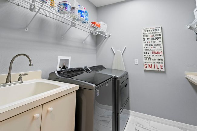 17807 Arbor Greene Dr, House other with 5 bedrooms, 3 bathrooms and null parking in TAMPA FL | Image 54
