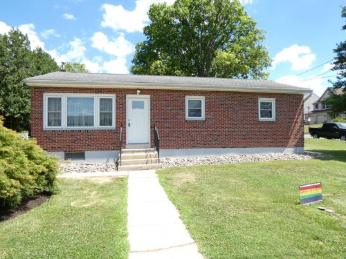 3 Ruth Ave, WERNERSVILLE, PA, 19565-1225 | Card Image