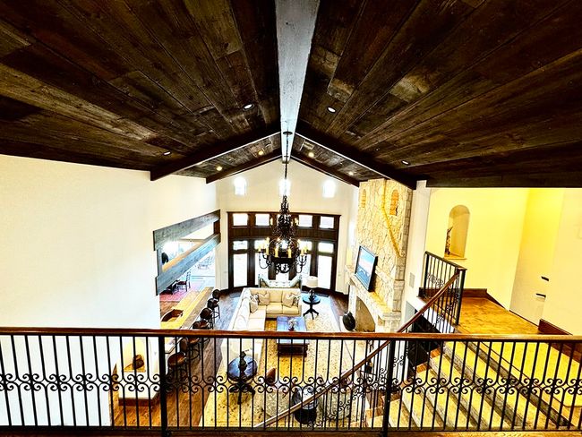 Entrance overlooking Great Room | Image 12