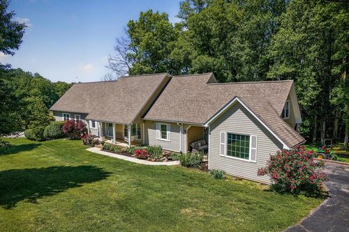 2246 Hidden Cove Rd, Cookeville, TN, 38506-7054 | Card Image