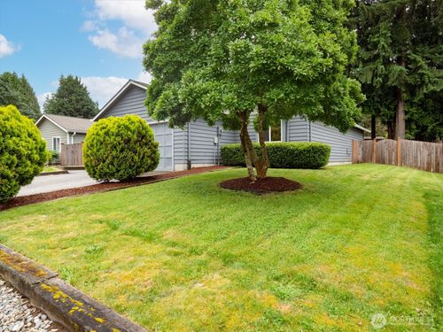 14222 61st Ave Se, Everett, WA, 98208-9303 | Card Image