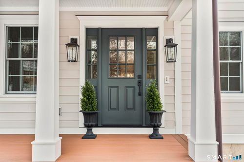 204 Glen Ridge Rd, Fairfield, CT, 06825-2504 | Card Image