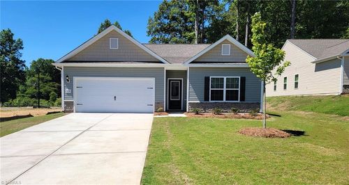 3428 Robindale Dr, Winston Salem, NC, 27107 | Card Image