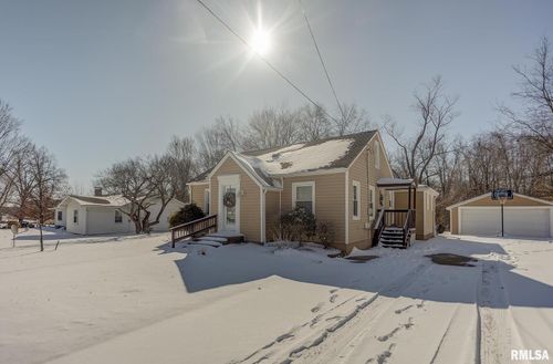 104 E 4th St, Sparta, IL, 62286-1835 | Card Image