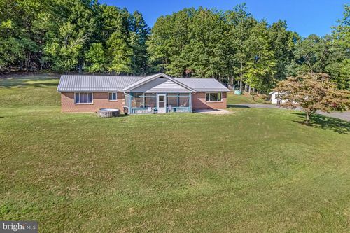 9304 Knobley Rd, KEYSER, WV, 26726-6559 | Card Image