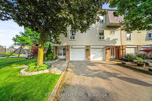 120 Ellerslie Rd, Brampton, ON, L6T4C3 | Card Image