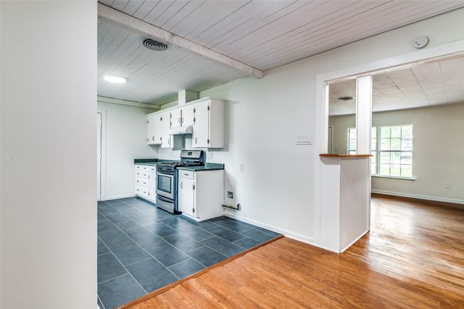 1230 Bellaire Dr, House other with 3 bedrooms, 2 bathrooms and null parking in Grapevine TX | Image 7