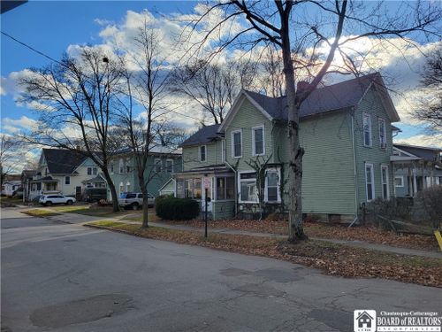 40 White Street, Pomfret, NY, 14063 | Card Image