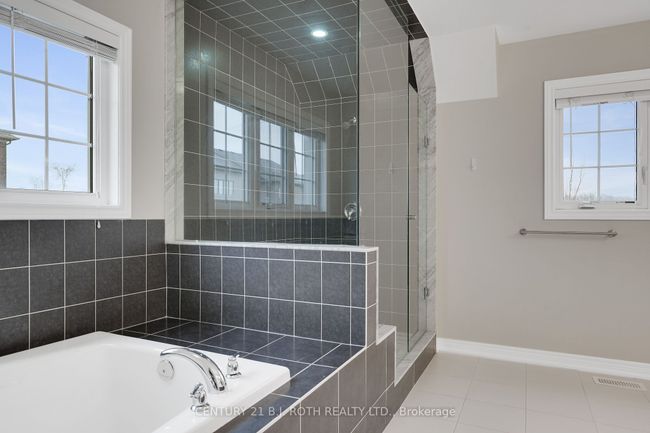 1 Kennedy Blvd, House other with 6 bedrooms, 5 bathrooms and 8 parking in Alliston ON | Image 22