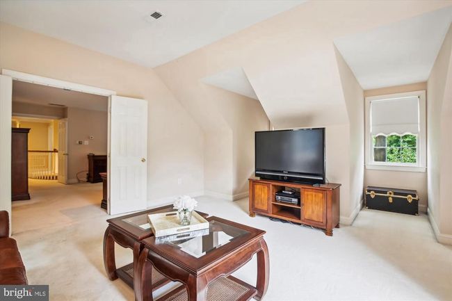 11400 Towering Oak Way, House other with 7 bedrooms, 5 bathrooms and null parking in RESTON VA | Image 32