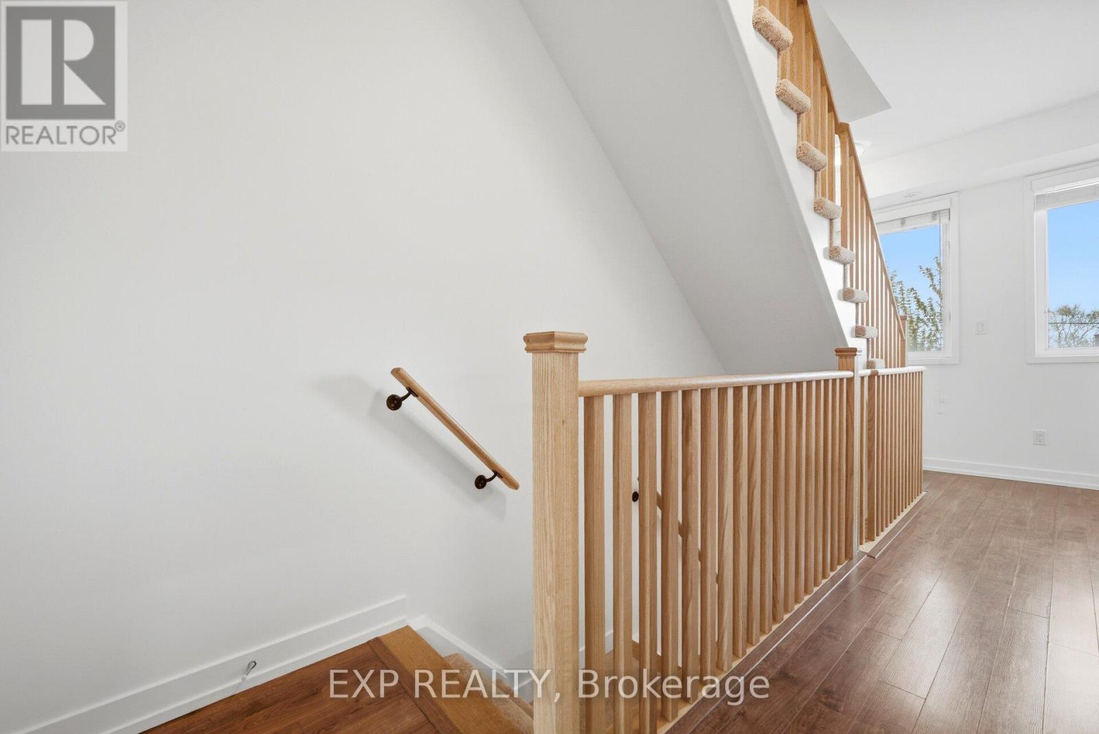 Residential in Toronto (Downsview-Roding-CFB) 5