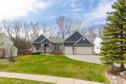 9172 Braxton Drive, Eden Prairie, MN, 55347 | Card Image