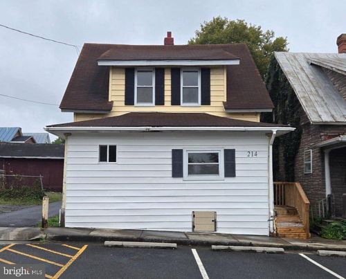 214 N East Ln, WINCHESTER, VA, 22601-5009 | Card Image