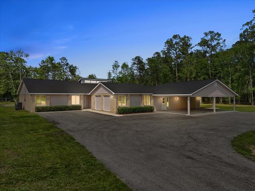 18003 Country Place Dr, Conroe, TX, 77302-6419 | Card Image