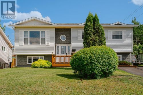 3 Yeager St, Gander, NL, A1V2S5 | Card Image