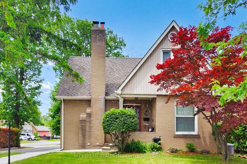 26 Gregory St, Brampton, ON, L6Y1G1 | Card Image