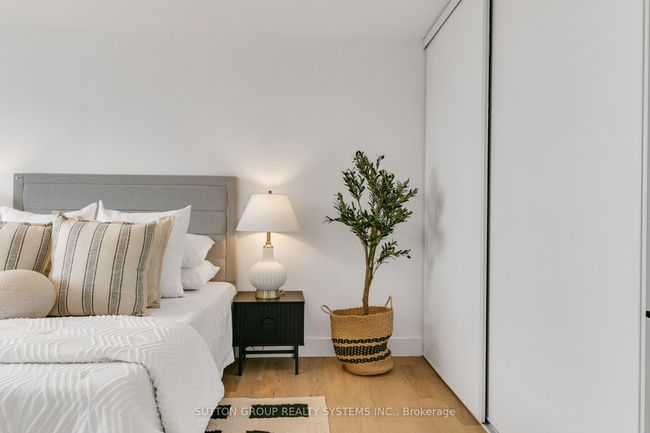 808 - 820 Burnhamthorpe Rd, Condo with 3 bedrooms, 2 bathrooms and 1 parking in Etobicoke ON | Image 28