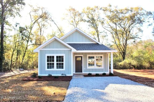 123 Northside Church Rd, Lucedale, MS, 39452-5108 | Card Image